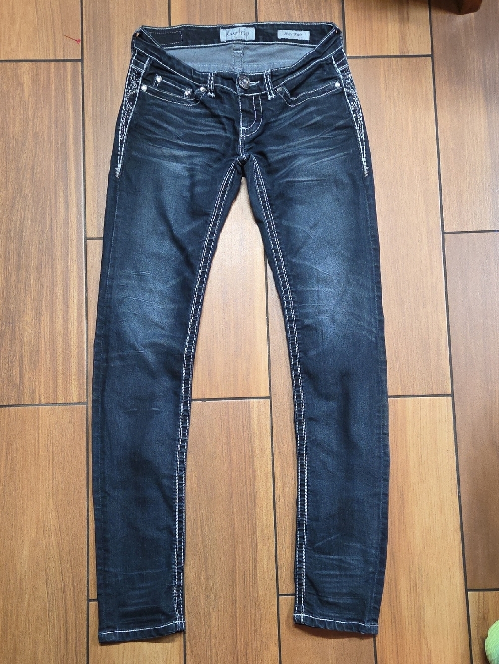 Daytrip Gray and Black Skinny Jeans